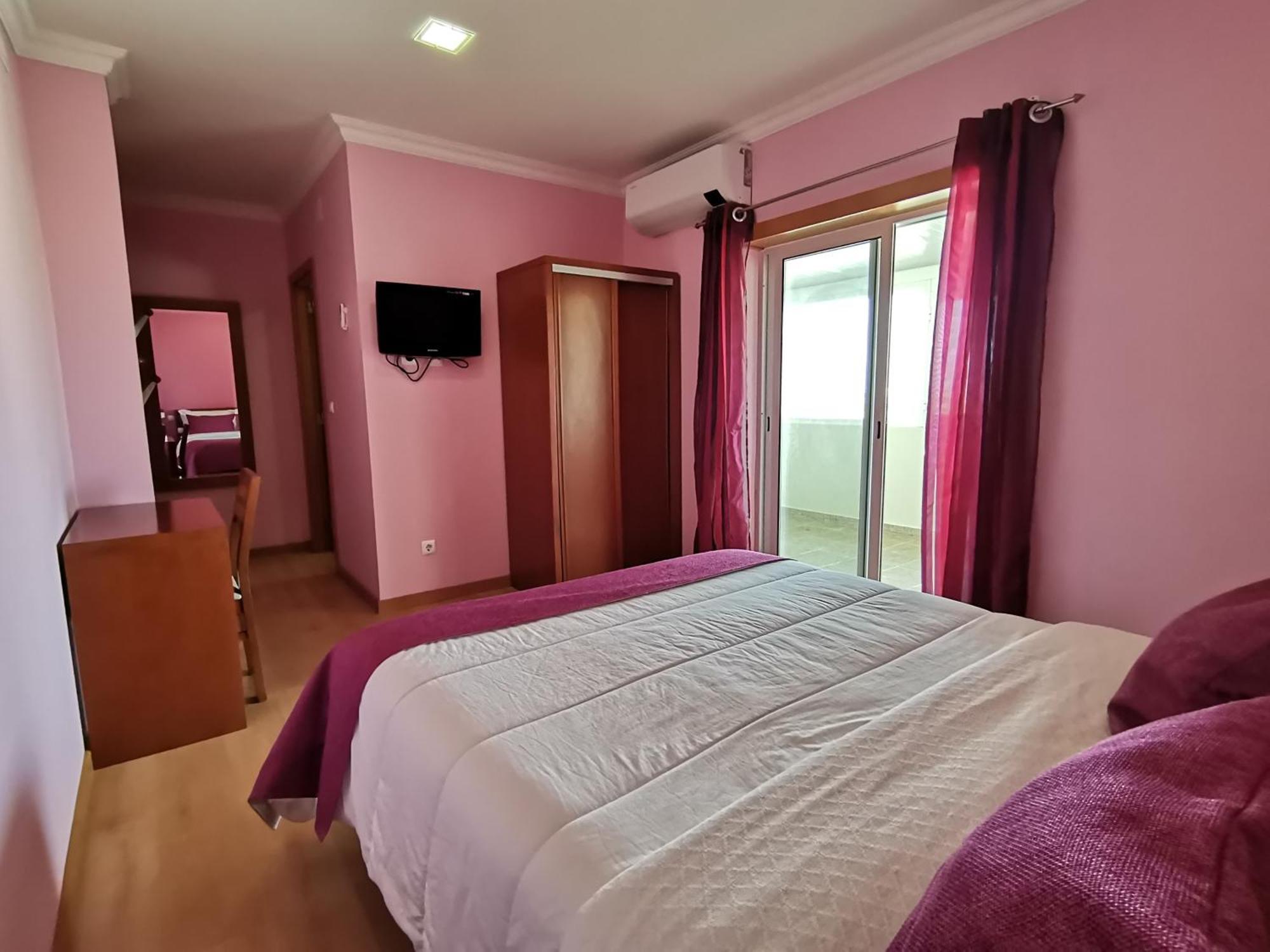 Hotel Hebe Peniche Atouguia Da Baleia Exterior photo